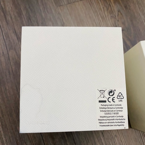 Michael Kors Watch Box - Picture 2 of 3